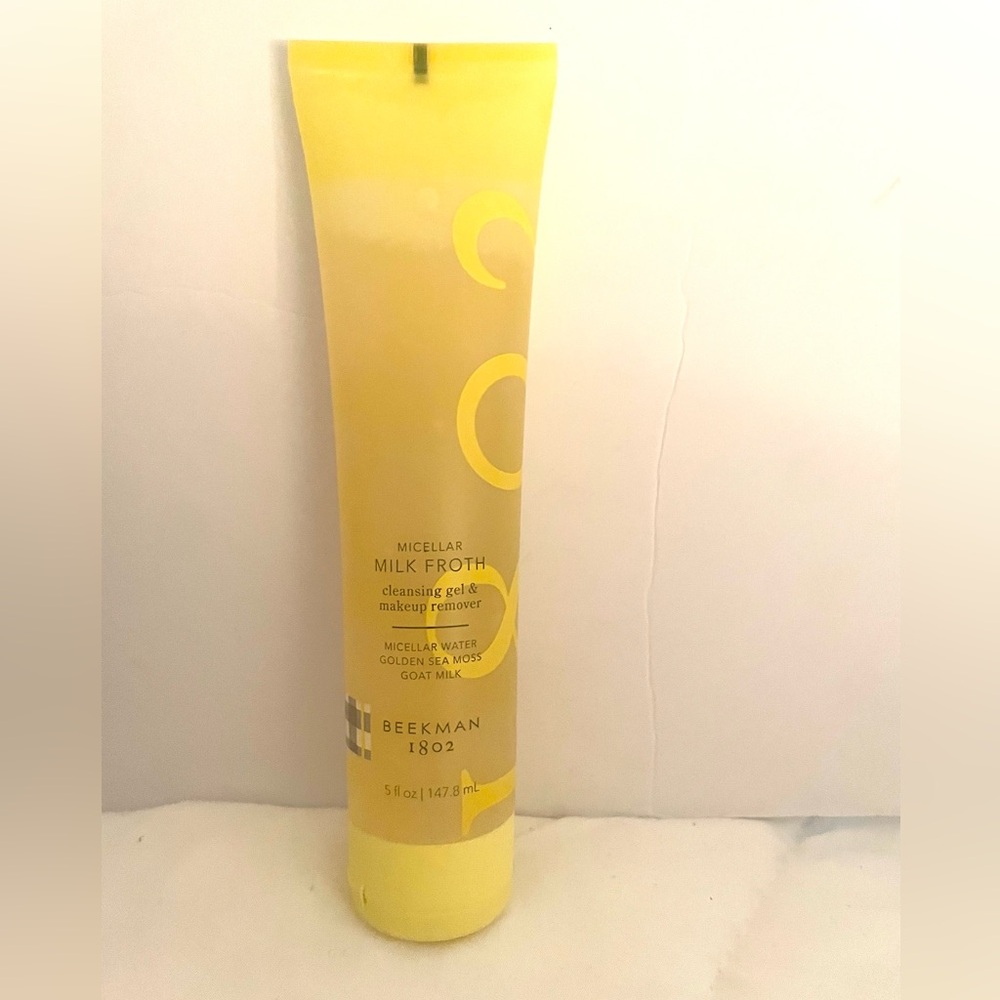 Brand New Beekman 1802 Micellar Milk Froth Cleasinsing Gel And Makeup Remover.